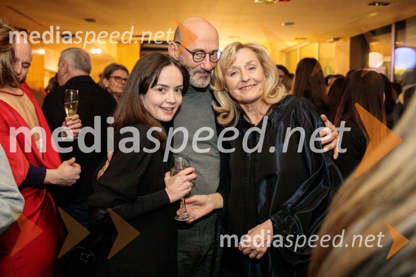  Lara Wolf Završnik, igralka;  Boris  Ostan, igralec;  Judita Zidar, igralkaRuta Grupa Triglav 2023, odprtje gledališkega festivala s premierno uprizoritvijo drame Praznovanje