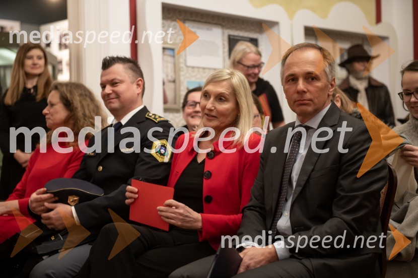 Martina Kositer, MOM;  Donald Rus, direktor Policijske uprave Maribor;  Simona Tripkovič, direktorica, Muzej narodne osvoboditve Maribor; prof. dr. Rajko Knez, pravnik