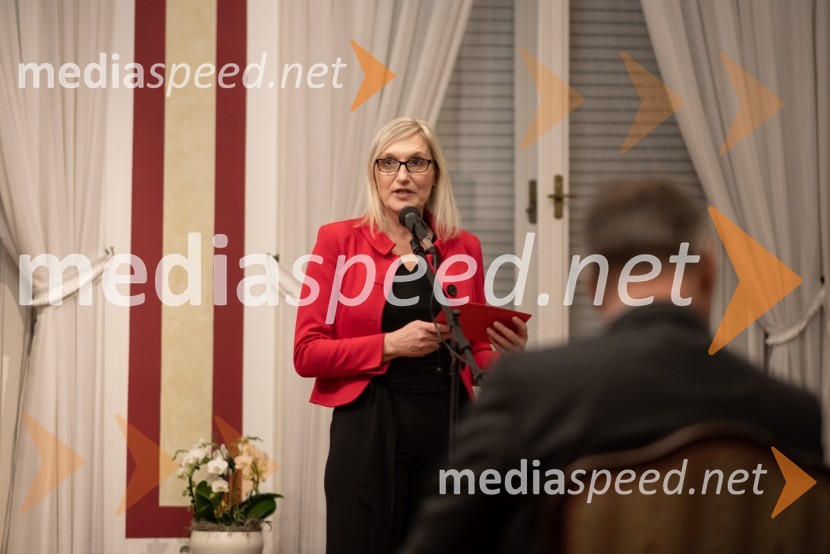  Simona Tripkovič, direktorica, Muzej narodne osvoboditve Maribor