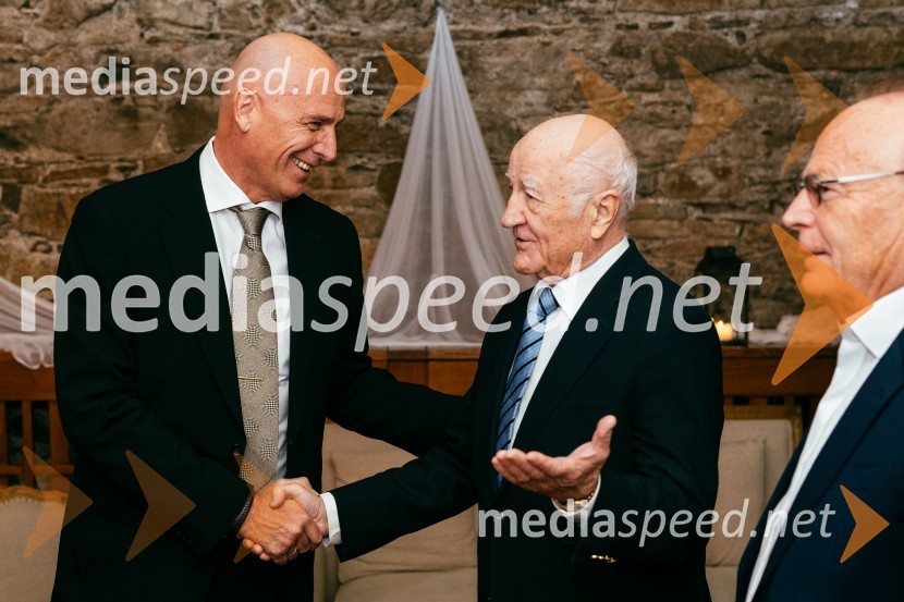  ... ;  prof. dr. Šime Ivanjko,  upokojeni predavatelj Pravne fakultete Univerze v MariboruRedna letna skupščina Slovenskega konzularnega zbora