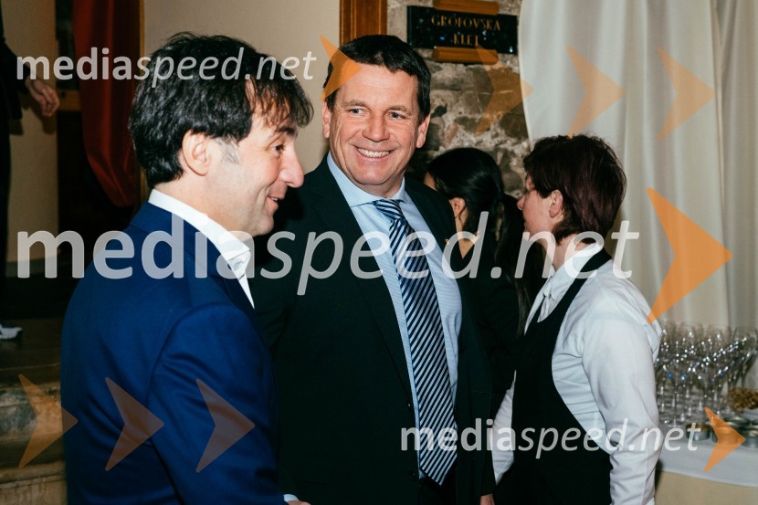  Tomaž Kavčič, kuharski mojster, Pri Lojzetu, Zemono, podpredsednik BASS;  Marko Smole, častni konzul republike SejšeliRedna letna skupščina Slovenskega konzularnega zbora