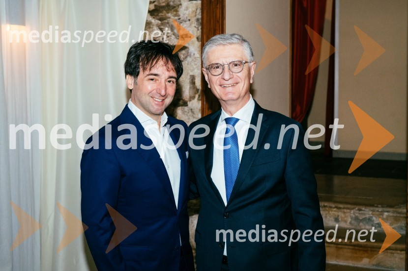  Tomaž Kavčič, kuharski mojster, Pri Lojzetu, Zemono, podpredsednik BASS;  Franjo Bobinac, podpredsednik in generalni direktor za globalni marketing, Hisense International., predsednik Rokometne zveze SlovenijeRedna letna skupščina Slovenskega konzularnega zbora