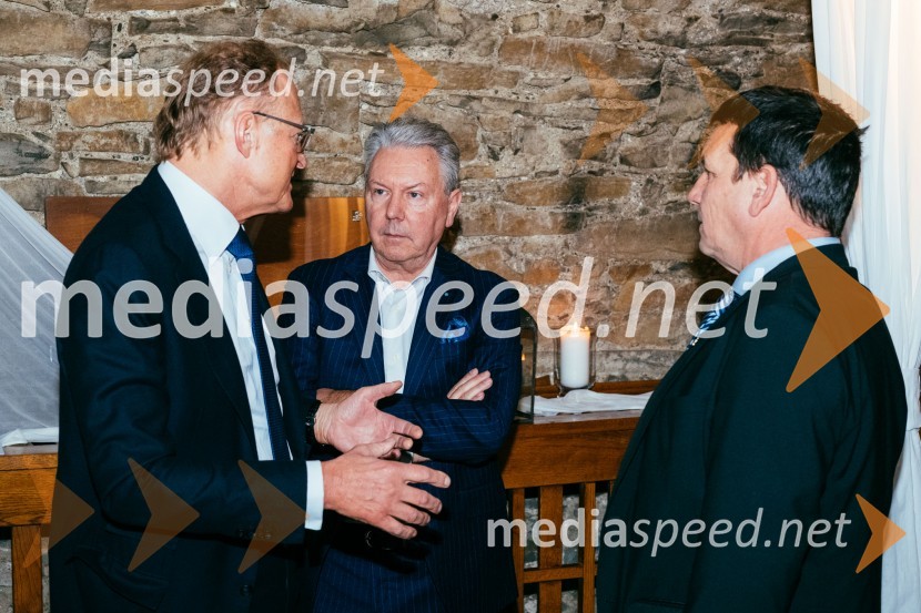  Janez  Škrabec, direktor Riko d.o.o.;  Nedjan Brataševec, častni konzul Poljske;  Marko Smole, častni konzul republike SejšeliRedna letna skupščina Slovenskega konzularnega zbora