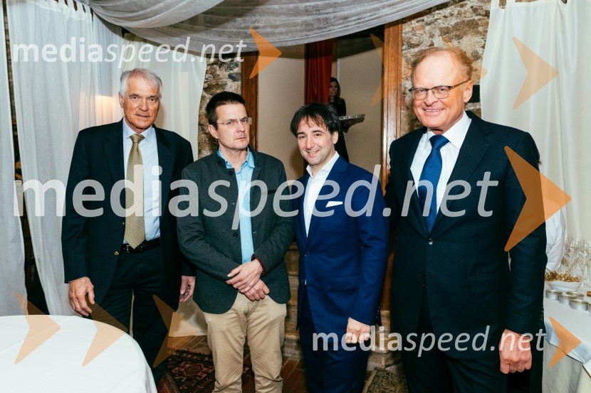  Slobodan Sibinčič , generalni sekretar Evropskega združenja poslovnih medijev, predsednik sveta Managerskih koncertov, Švedski generalni častni konzul;  ... ;  Tomaž Kavčič, kuharski mojster, Pri Lojzetu, Zemono, podpredsednik BASS;  Janez  Škrabec, direktor Riko d.o.o.Redna letna skupščina Slovenskega konzularnega zbora