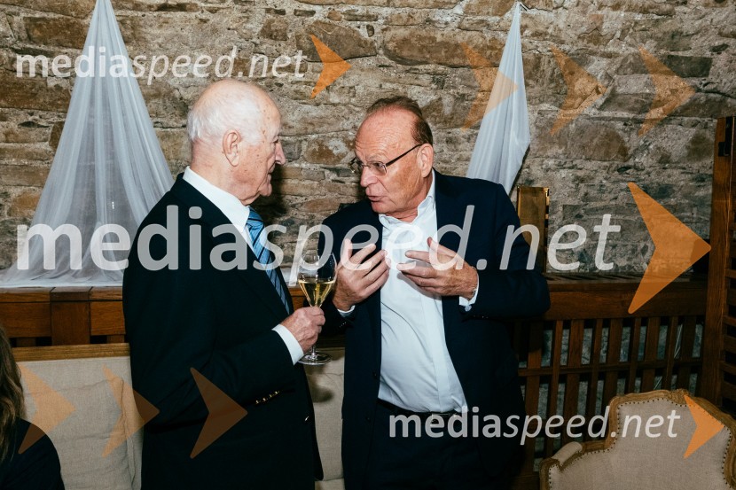  prof. dr. Šime Ivanjko,  upokojeni predavatelj Pravne fakultete Univerze v Mariboru;  Srečko Debelak, častni konzul, Konzulat Republike FilipiniRedna letna skupščina Slovenskega konzularnega zbora