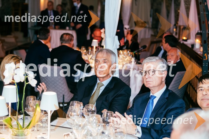  Slobodan Sibinčič , generalni sekretar Evropskega združenja poslovnih medijev, predsednik sveta Managerskih koncertov, Švedski generalni častni konzul;  Franjo Bobinac, podpredsednik in generalni direktor za globalni marketing, Hisense International., predsednik Rokometne zveze SlovenijeRedna letna skupščina Slovenskega konzularnega zbora