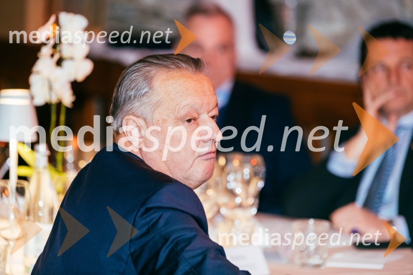  Anton Papež, direktor Interenerga in častni konzul MalezijeRedna letna skupščina Slovenskega konzularnega zbora