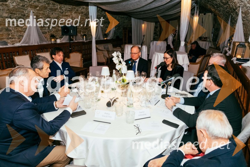  Anton Papež, direktor Interenerga in častni konzul Malezije;  Stojan Petrič, nekdanji predsednik uprave družbe FMR;  Tomaž Kavčič, kuharski mojster, Pri Lojzetu, Zemono, podpredsednik BASS;  Janez  Škrabec, direktor Riko d.o.o.;  Tanja Rupnik, vodja investicijskih projektov Riko, častna konzulka, Konzulat Republike Moldavije;  Marko Smole, častni konzul republike SejšeliRedna letna skupščina Slovenskega konzularnega zbora