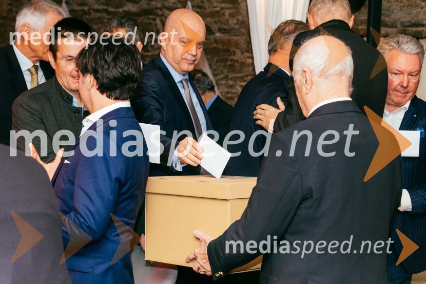 mag. Ivan Knezevič, direktor, Transplantacijski center Univerzitetni centra LjubljaniRedna letna skupščina Slovenskega konzularnega zbora