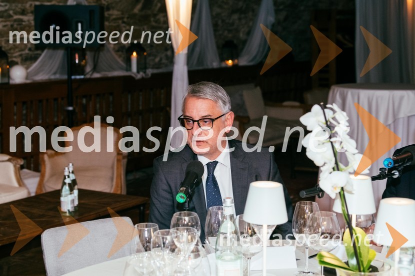  Matjaž Han, minister za gospodarski razvoj in tehnologijoRedna letna skupščina Slovenskega konzularnega zbora