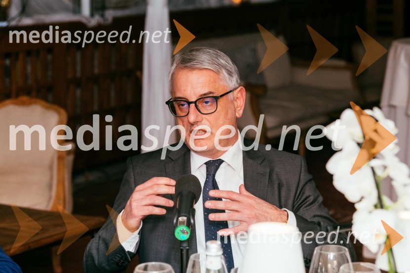  Matjaž Han, minister za gospodarski razvoj in tehnologijoRedna letna skupščina Slovenskega konzularnega zbora