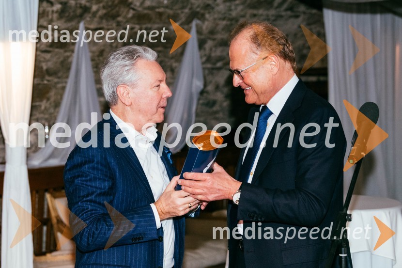  Nedjan Brataševec, častni konzul Poljske;  Janez  Škrabec, direktor Riko d.o.o.Redna letna skupščina Slovenskega konzularnega zbora