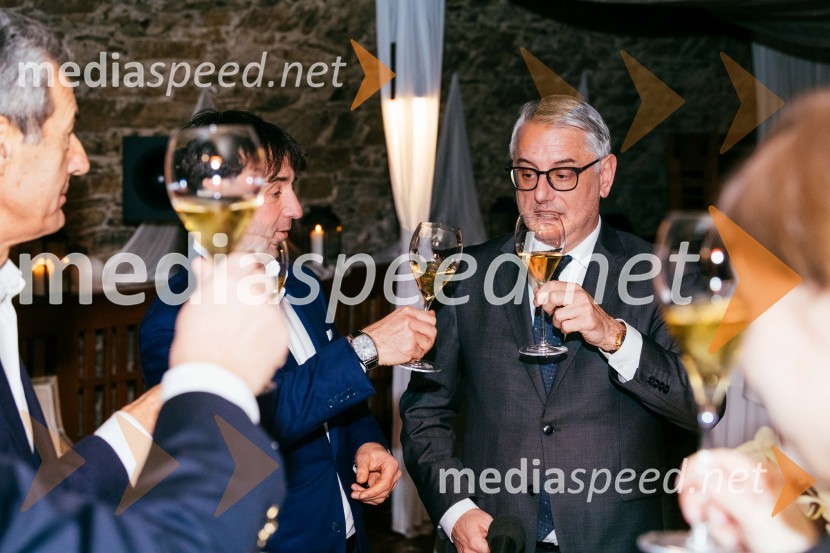  Tomaž Kavčič, kuharski mojster, Pri Lojzetu, Zemono, podpredsednik BASS;  Matjaž Han, minister za gospodarski razvoj in tehnologijoRedna letna skupščina Slovenskega konzularnega zbora