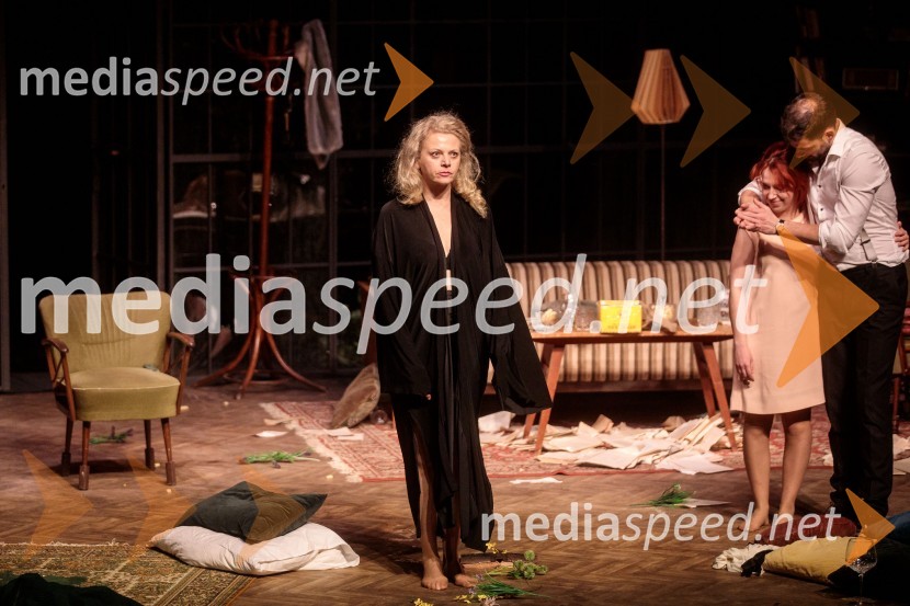  Katarina Bistrović Darvaš, igralkaKdo se boji Virginie Woolf?, gledališki festival Ruta Grupa Triglav 2023