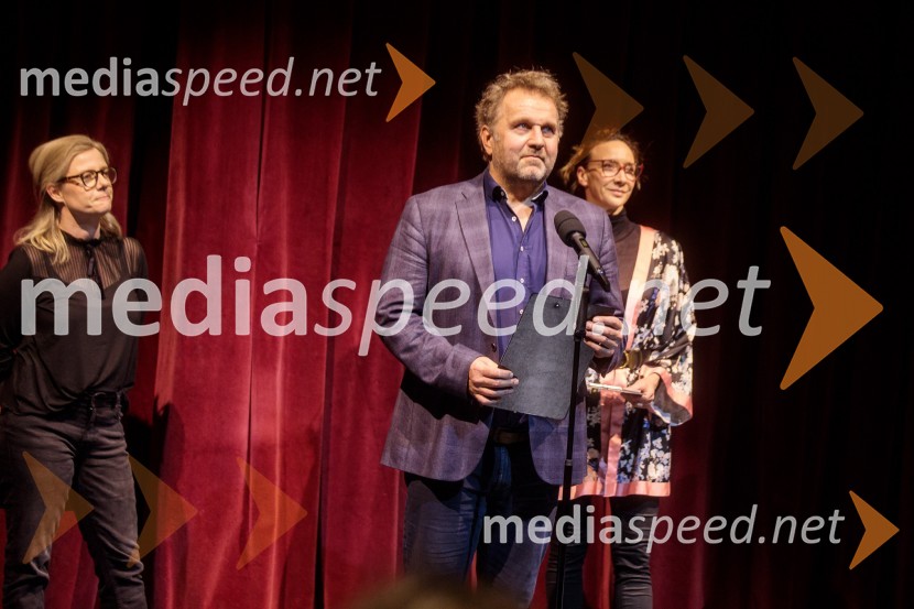  Jana Zupančič, igralka;  Lotos Vincenc Šparovec, igralec;  Mojca Funkl, igralkaZaljubljeni Shakespeare, predstava v sklopu gledališkega festivala Ruta Grupa Triglav 2023