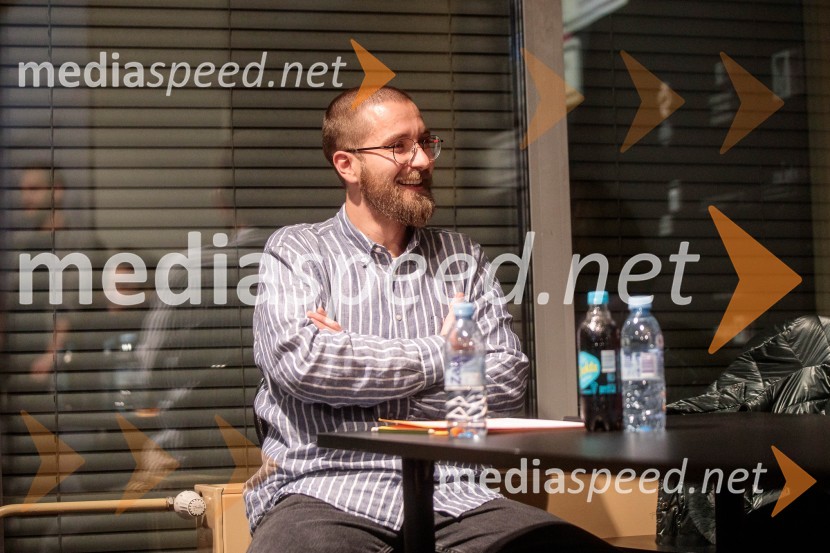  Sašo Puljarević, literarni kritikZaljubljeni Shakespeare, predstava v sklopu gledališkega festivala Ruta Grupa Triglav 2023