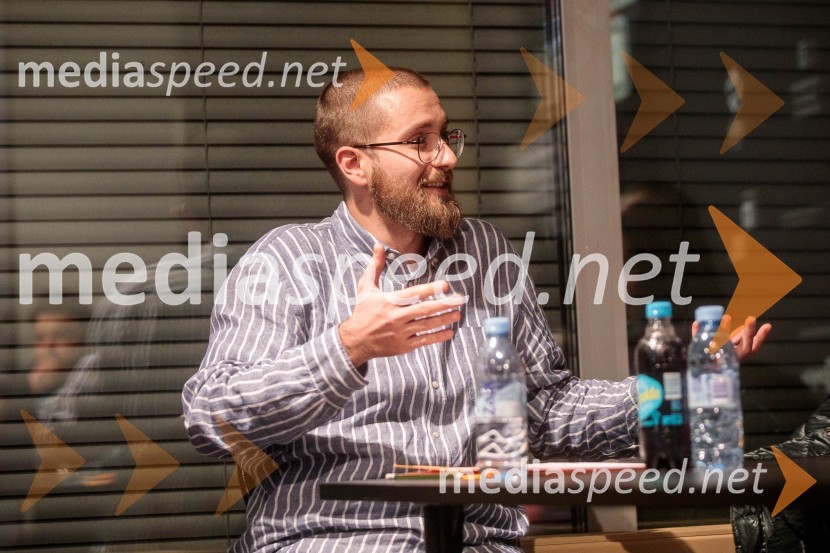  Sašo Puljarević, literarni kritikZaljubljeni Shakespeare, predstava v sklopu gledališkega festivala Ruta Grupa Triglav 2023