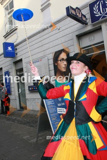 Pustna maskaPustna povorka v Mariboru