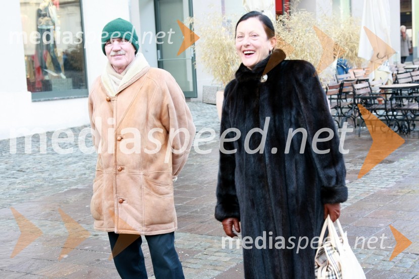 Branko Bezjak, direktor podjetja Swaty, in prof. Dunja Bezjak, članica ženskega društva S.I.L.A.Pustna povorka v Mariboru