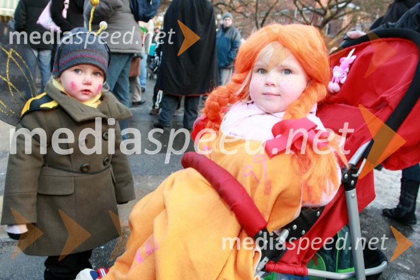 Pustni maskiPustna povorka v Mariboru