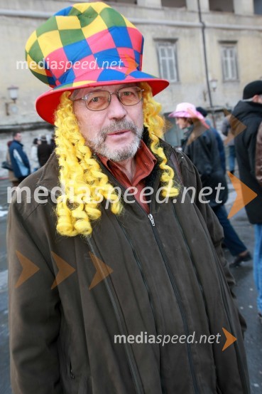 Pustna maskaPustna povorka v Mariboru