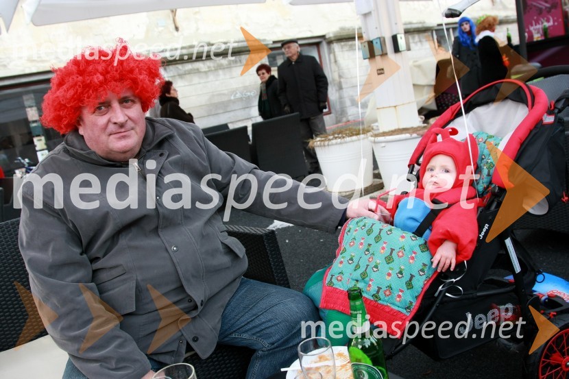 Pustni maskiPustna povorka v Mariboru