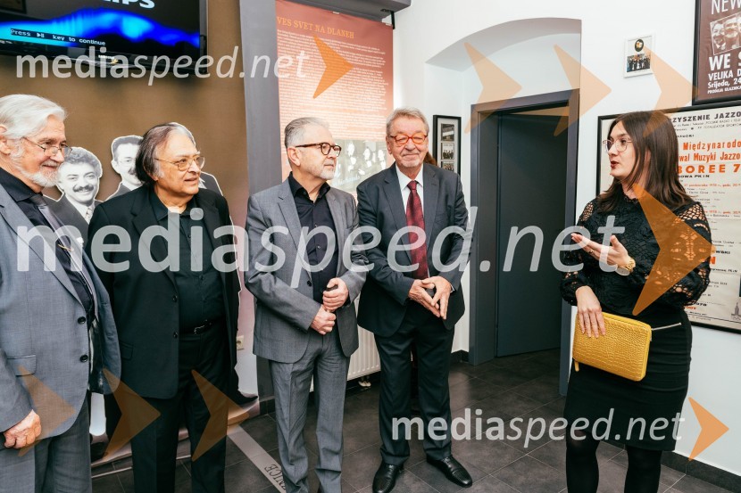  Dare Hering, glasbenik;  Oto Pestner, pevec;  Tomaž Kozlevčar, vokalist;  Marjan Petan, glasbenik;  ... Oto Pestner in New Swing Quartet 55 let, napoved velike turneje