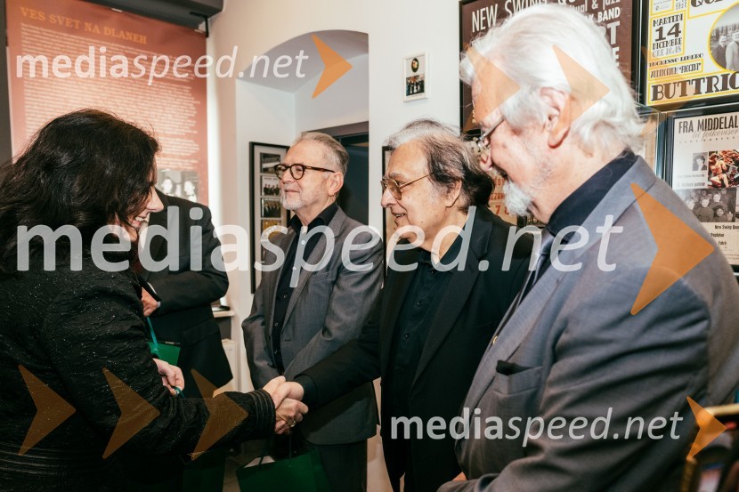  ... ;  Tomaž Kozlevčar, vokalist;  Oto Pestner, pevec;  Dare Hering, glasbenikOto Pestner in New Swing Quartet 55 let, napoved velike turneje