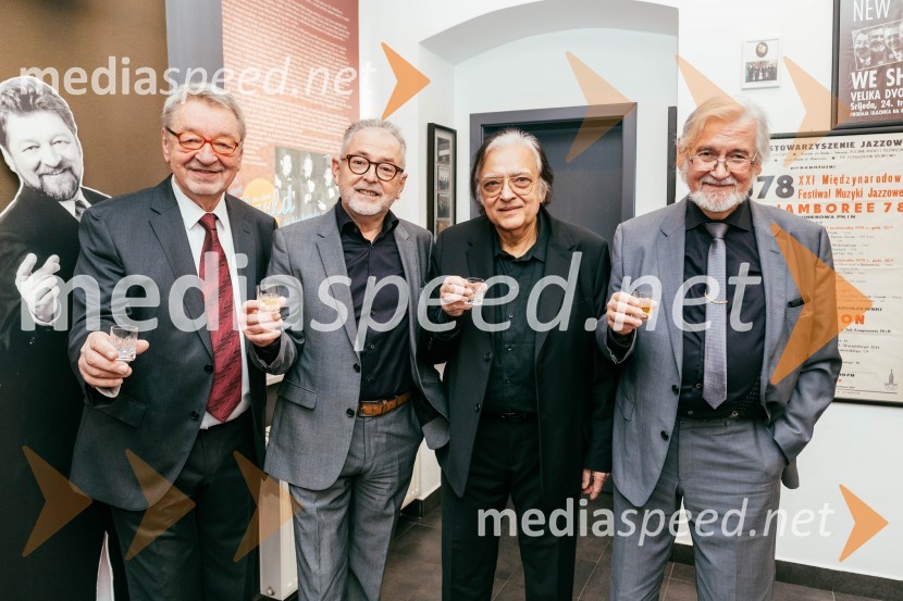  Marjan Petan, glasbenik;  Tomaž Kozlevčar, vokalist;  Oto Pestner, pevec;  Dare Hering, glasbenikOto Pestner in New Swing Quartet 55 let, napoved velike turneje