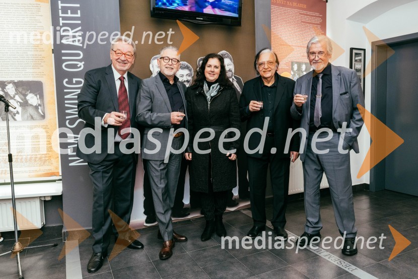  Marjan Petan, glasbenik;  Tomaž Kozlevčar, vokalist;  ... ;  Oto Pestner, pevec;  Dare Hering, glasbenikOto Pestner in New Swing Quartet 55 let, napoved velike turneje