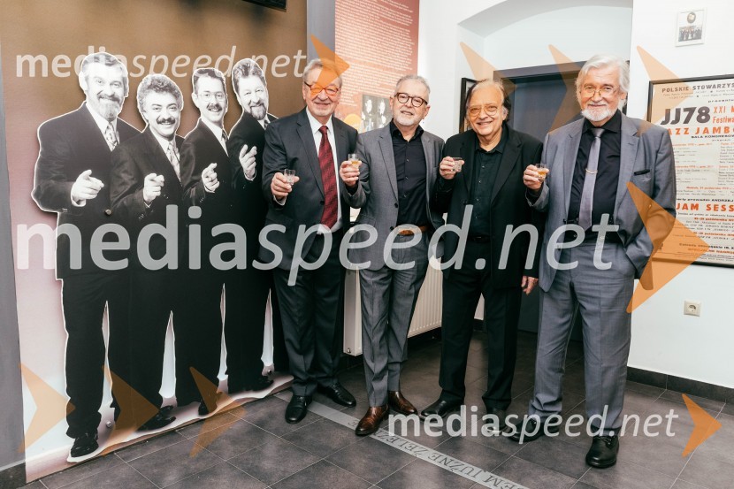  Marjan Petan, glasbenik;  Tomaž Kozlevčar, vokalist;  Oto Pestner, pevec;  Dare Hering, glasbenikOto Pestner in New Swing Quartet 55 let, napoved velike turneje