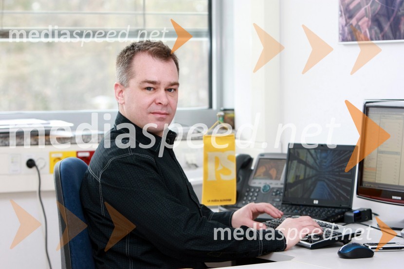 Branko Godec, svetovalec v Sektorju za informatiko na Pošti SlovenijePoštni logistični center Maribor