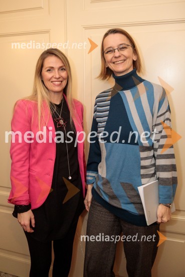  Darja  Novak, pevka;  Sonja Kerin Krek, arhivistka, SNG Opera in balet LjubljanaItalijanka v Alžiru, premiera opere v SNG Opera in balet Ljubljana