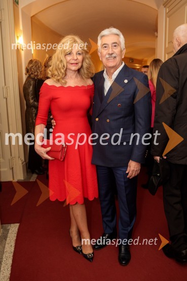  Darja Kuhar Kotnik, soustanoviteljica in podpredsednica Društva za zdravje naroda;  Rajko Kotnik, bivši višji državni odvetnik, predsednik Lions kluba Ljubljana RožnikItalijanka v Alžiru, premiera opere v SNG Opera in balet Ljubljana