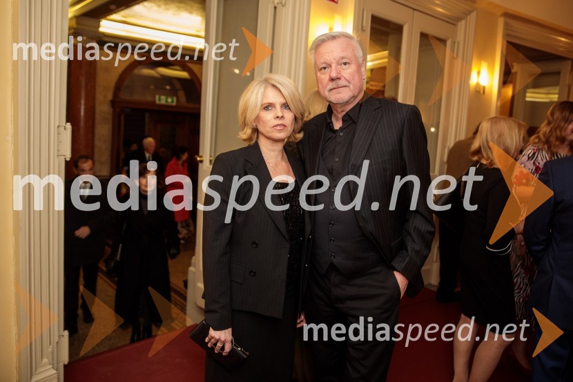  Natalija Ravter;  Staš Ravter, direktor SNG Opera in balet LjubljanaItalijanka v Alžiru, premiera opere v SNG Opera in balet Ljubljana