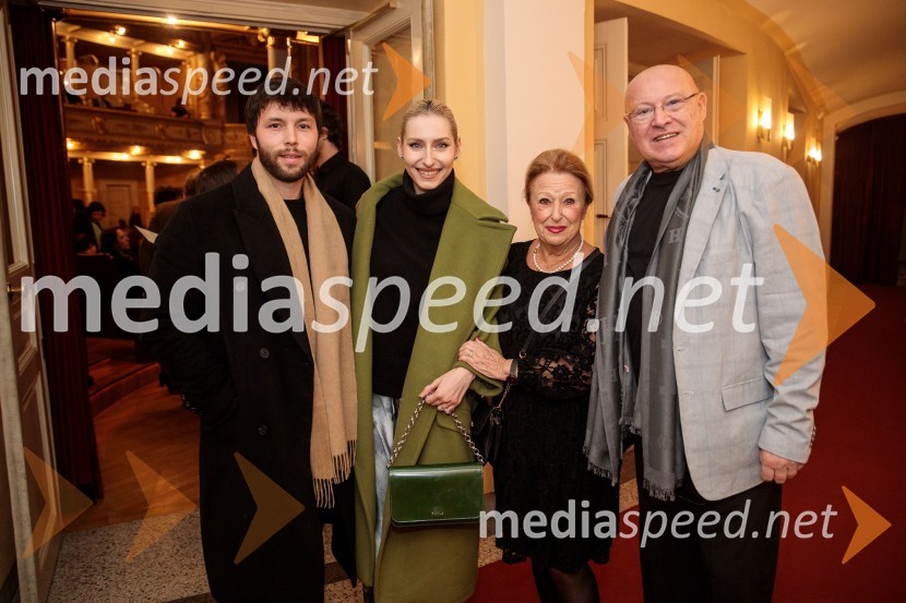  Rok Kastrevec;  Sara Briški Cirman - Raiven, pevka, harfistka;  Emilija Pucihar, operna pevka;  Nace Junkar, operni pevecItalijanka v Alžiru, premiera opere v SNG Opera in balet Ljubljana