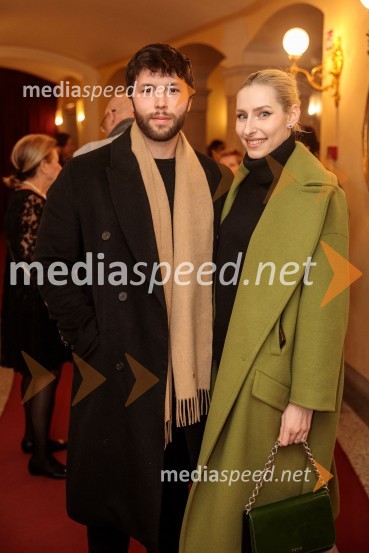  Rok Kastrevec;  Sara Briški Cirman - Raiven, pevka, harfistkaItalijanka v Alžiru, premiera opere v SNG Opera in balet Ljubljana