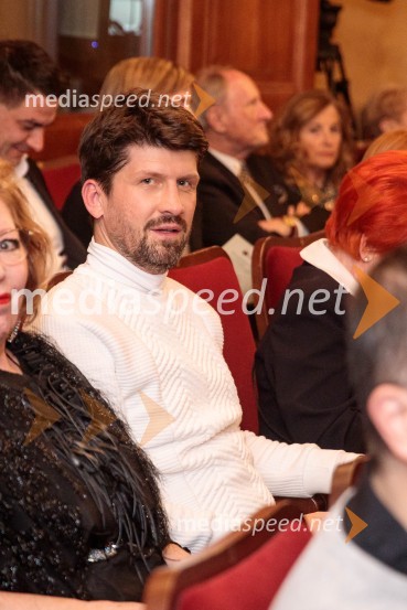  Tomaž Mihelič - Marlenna, član skupine SestreItalijanka v Alžiru, premiera opere v SNG Opera in balet Ljubljana