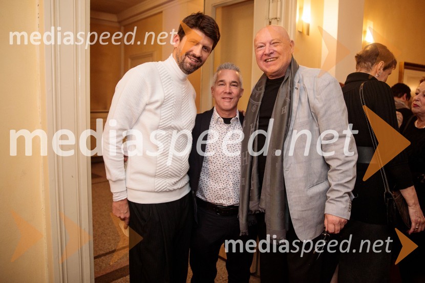  Tomaž Mihelič - Marlenna, član skupine Sestre;  Diego Barrios Ross, pevec;  Nace Junkar, operni pevecItalijanka v Alžiru, premiera opere v SNG Opera in balet Ljubljana