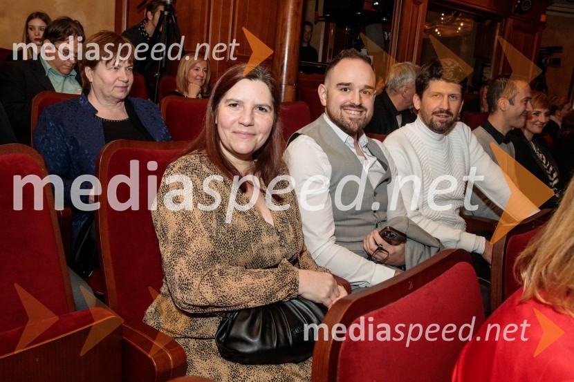  Teja Pelko, novinarka, Svet24;  Žiga Lakner, pevec;  Tomaž Mihelič - Marlenna, član skupine SestreItalijanka v Alžiru, premiera opere v SNG Opera in balet Ljubljana