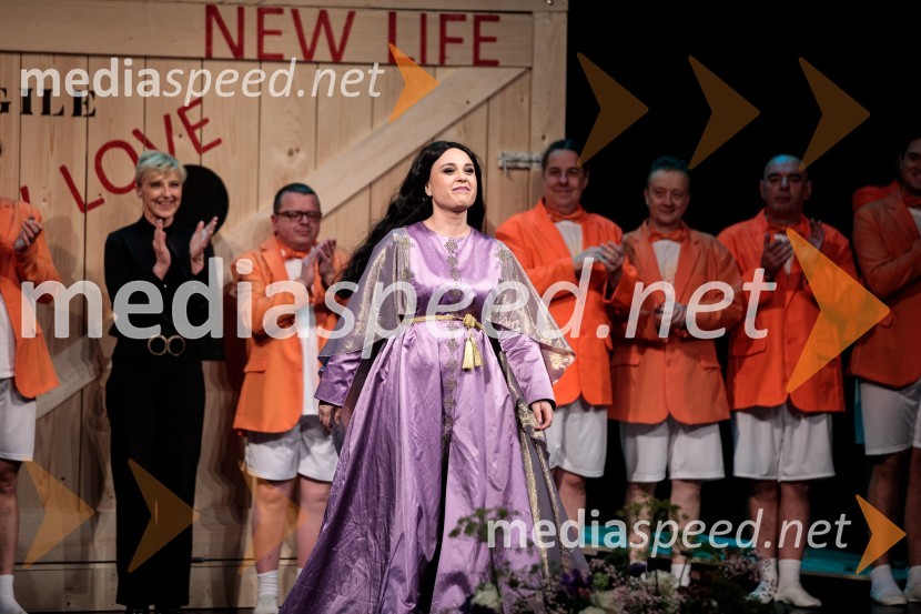  Anja Zemljarič, operna pevkaItalijanka v Alžiru, premiera opere v SNG Opera in balet Ljubljana