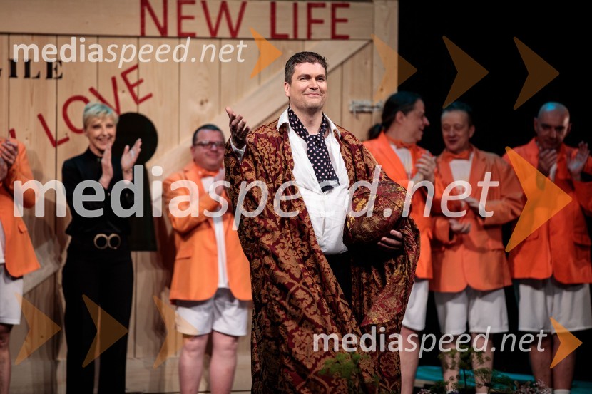  Rok Bavčar, operni pevecItalijanka v Alžiru, premiera opere v SNG Opera in balet Ljubljana