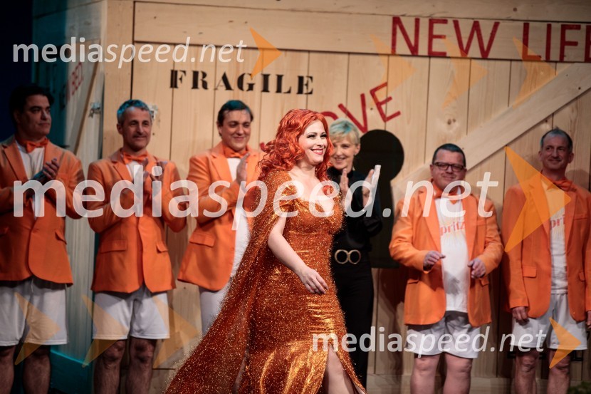  Nuška Drašček, pevkaItalijanka v Alžiru, premiera opere v SNG Opera in balet Ljubljana