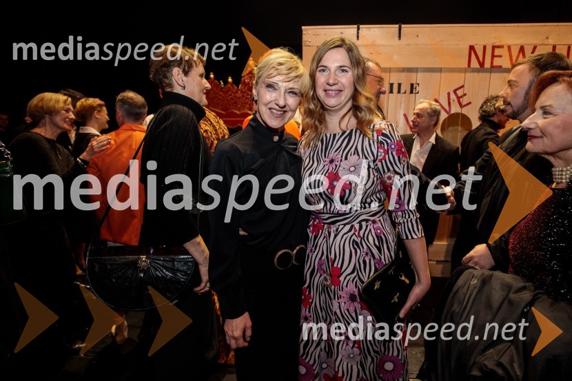  Željka Ulčnik Remic, vodja zbora SNG Opera in Balet Ljubljana;  Barbara Čepirlo Čičigoj, odnosi z javnostjo Opera in Balet LjubljanaItalijanka v Alžiru, premiera opere v SNG Opera in balet Ljubljana