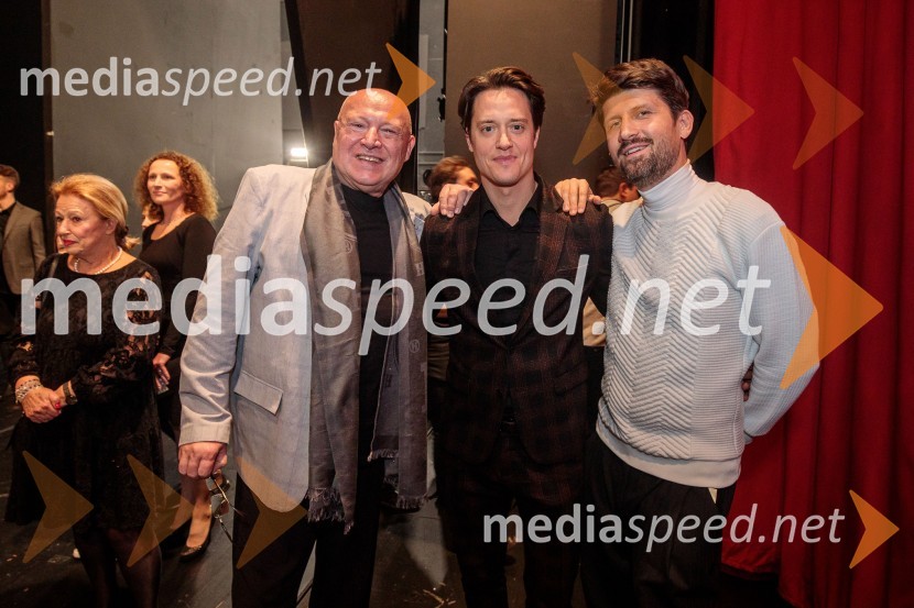  Nace Junkar, operni pevec;  Domen Valič, igralec;  Tomaž Mihelič - Marlenna, član skupine SestreItalijanka v Alžiru, premiera opere v SNG Opera in balet Ljubljana