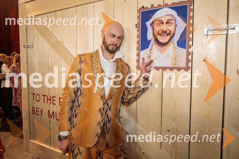  Peter Martinčič, operni pevecItalijanka v Alžiru, premiera opere v SNG Opera in balet Ljubljana