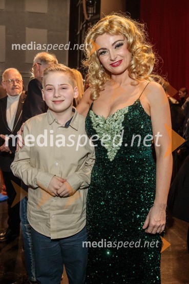  Silvester Gololičič;  Urška  Arlič Gololičič, operna pevkaItalijanka v Alžiru, premiera opere v SNG Opera in balet Ljubljana