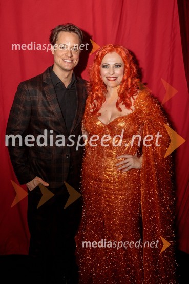  Domen Valič, igralec;  Nuška Drašček, pevkaItalijanka v Alžiru, premiera opere v SNG Opera in balet Ljubljana