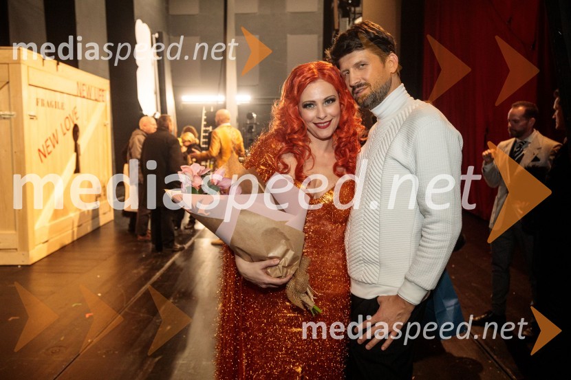  Nuška Drašček, pevka;  Tomaž Mihelič - Marlenna, član skupine SestreItalijanka v Alžiru, premiera opere v SNG Opera in balet Ljubljana