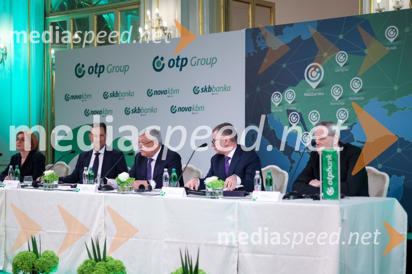 mag. Anita Stojčevska, glavna izvršna direktorica SKB;  John Denhof, predsednik uprave NKBM;  Sándor Csányi, predsednik in glavni izvršni direktor, OTP Bank;  ... ;  Imre Bertalan, namestnik predsednika upravnega odbora, SKBNova KBM postala članica skupine OTP, novinarska konferenca